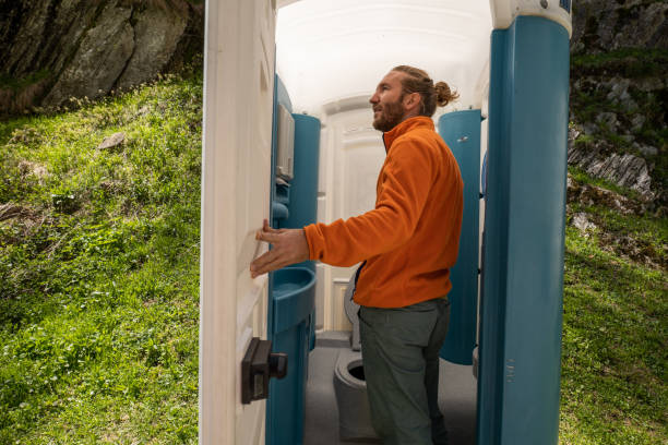 Best Portable bathroom rental  in Bradford, RI